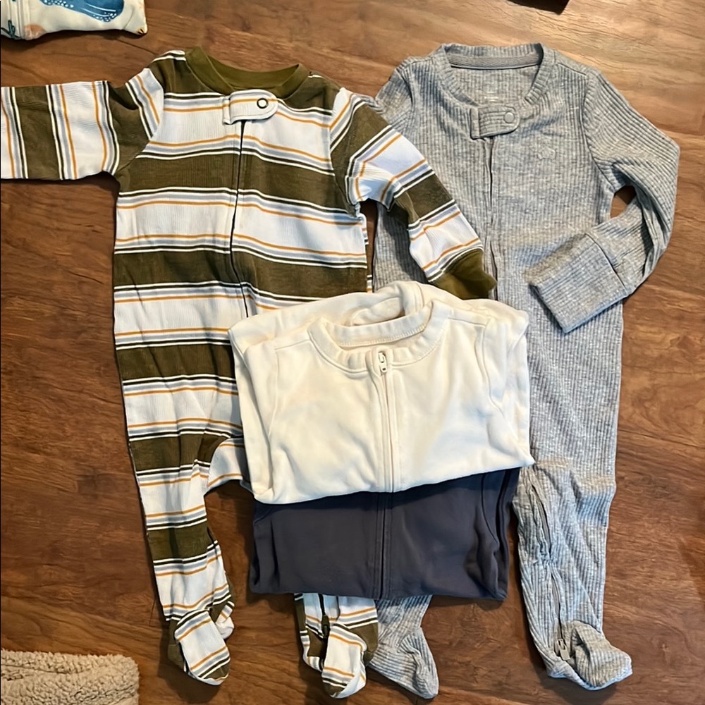 Cozy Kids One Piece Set - Green, Gray, and White